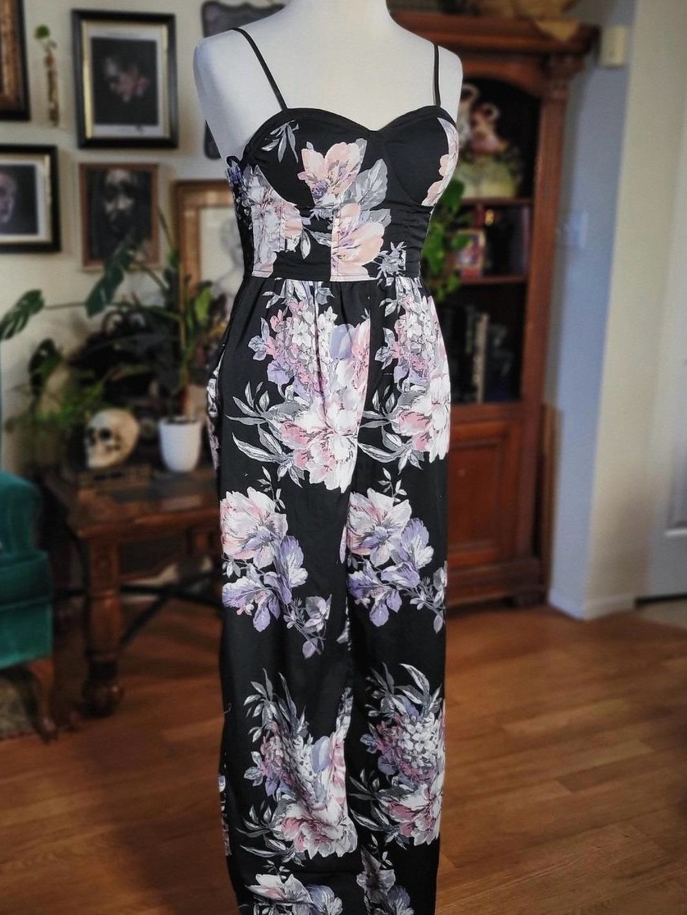 Band of Gypsies Black Floral Spaghetti-Strap Jumpsuit Size XS - Picture 8 of 8